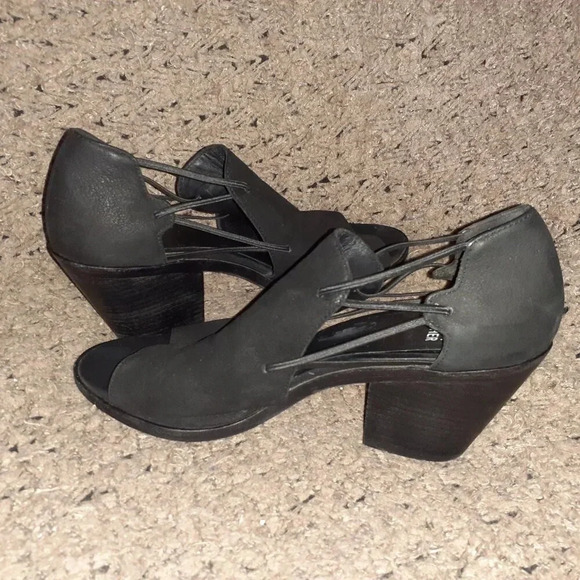 EILEEN FISHER -Nikki-Peep Toe-Block Heel-Black Nubuck Leather-Sz 9-Excellent - Picture 5 of 9